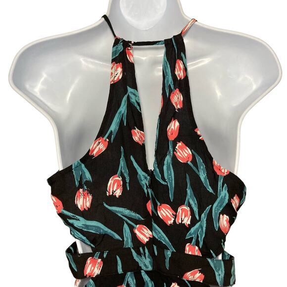Flying Tomato Sleeveless Side And Back Cutout Halter Mini Dress Floral Print M - Picture 6 of 16